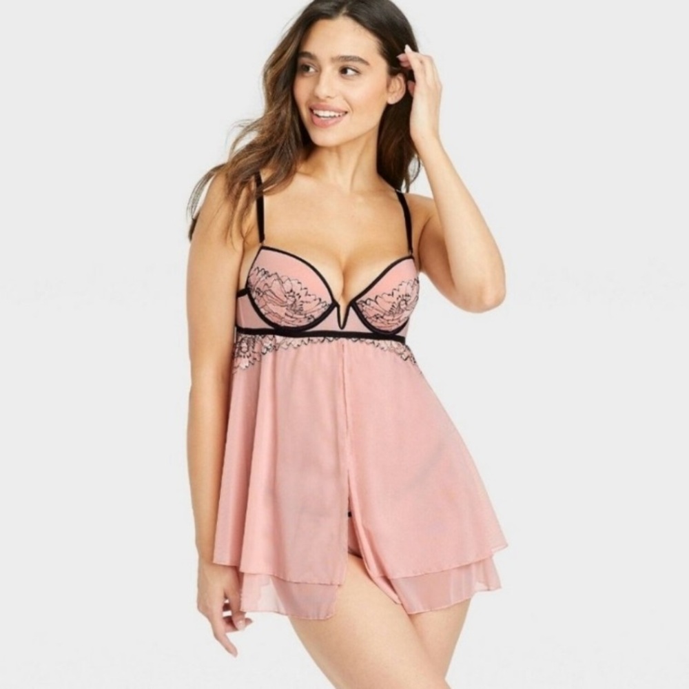 Auden lingerie set size Medium NWT